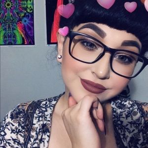 Meet your Posher, Isabella